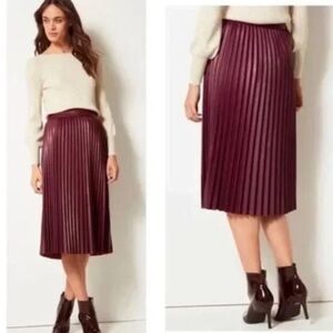 7 For All Mankind 7 FAM Pleated Faux Leather Wine Mulberry Midi Skirt size Small
